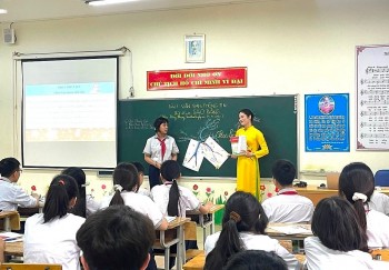 Học 2 buổi, ăn miễn phí: Chủ trương chạm đến triệu trái tim