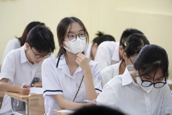 Kỷ luật học sinh đổi chiều: ‘Mềm’ để ‘giữ’