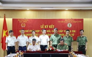 Thông tin mới nhất về quy định tạm hoãn xuất cảnh