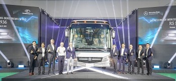 THACO AUTO xuất khẩu xe bus thương hiệu Mercedes-Benz sang Thái Lan