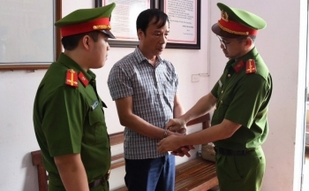 Phú Thọ: Bắt khẩn cấp Chủ tịch xã Thạch Khoán, huyện Thanh Sơn