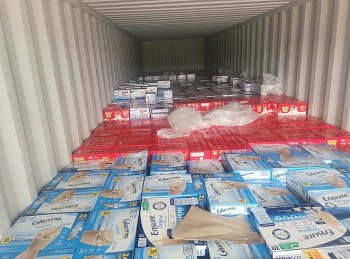 TP.HCM: Khởi tố một cán bộ Hải quan liên quan đến buôn lậu hơn 4000 thùng sữa