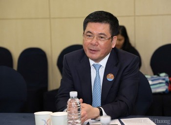 Bộ trưởng Nguyễn Hồng Diên tiếp, làm việc với Thứ trưởng Ngoại giao Nhật Bản tại APEC 2025