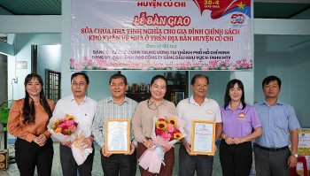 Petrolimex Sài Gòn chung tay sửa chữa nhà hộ chính sách