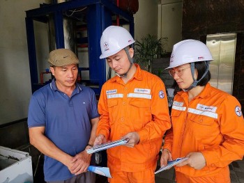 EVNNPC đẩy mạnh tiết kiệm điện mùa nắng nóng 2025
