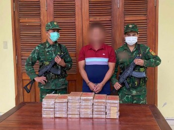 Quảng Nam: Bắt đối tượng vận chuyển 38 bánh heroin từ Lào về Việt Nam