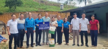 Công đoàn Công Thương Việt Nam gửi yêu thương tới những người gìn giữ rừng xanh