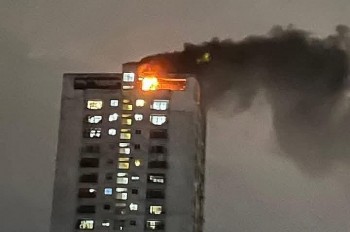 Hà Nội: Cháy lớn ở tầng 25 chung cư Xuân Đỉnh