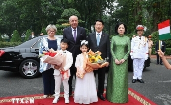 Chủ tịch nước Lương Cường chủ trì lễ đón Tổng thống Hungary