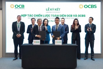 Ngân hàng “bắt tay” công ty chứng khoán: Gia tăng lợi ích cho khách hàng