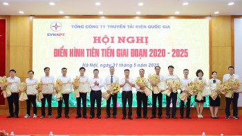 EVNNPT tôn vinh ‘những ngọn lửa thi đua yêu nước’ giai đoạn 2020-2025