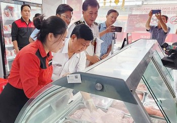 Thông tin mới nhất vụ C.P. Việt Nam bị 'tố' bán thịt heo bẩn