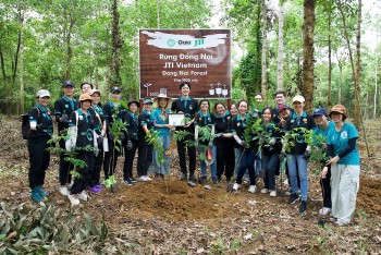 JTI Vietnam tiếp tục hành trình phủ xanh Việt Nam