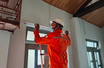 Đà Nẵng hỗ trợ tiền điện cho mỗi hộ nghèo 66.000 đồng/tháng