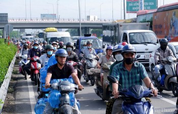 Siết khí thải mô tô, xe gắn máy: Cần xem xét kỹ lưỡng