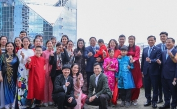 Thủ tướng đề nghị hỗ trợ kiều bào đầu tư, kết nối giao thương