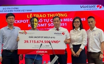 Liên tiếp người trúng giải độc đắc Vietlott nhiều chục tỷ đồng