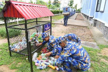 Lan tỏa lối sống xanh từ những người lính biển Vùng 2