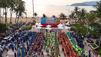 Vingroup huy động 10.000 người làm sạch bờ biển 28 địa phương