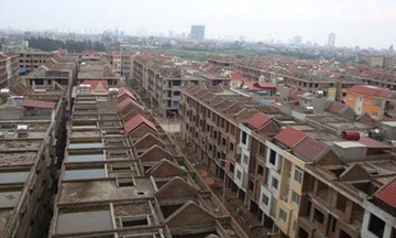 Nhà liền kề giá rẻ ngang chung cư hút khách