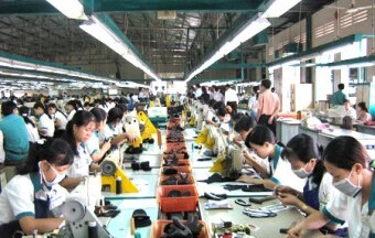 Doanh nghiệp da giày chao đảo