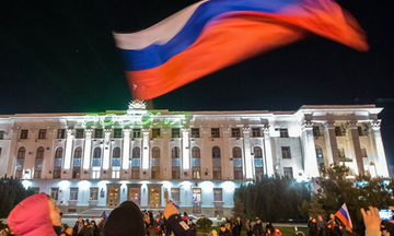 Tổng thống Nga ký sắc lệnh tăng lương tại Crimea