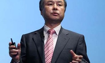 Tỷ phú công nghệ giàu nhất Nhật Bản