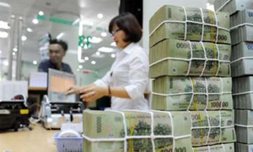 Không có "tiền tươi thóc thật", nợ xấu còn dài dài