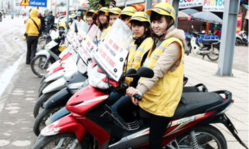 “Taxi hai bánh” - Nét văn hóa kinh doanh mới