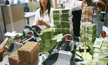 Đẩy gánh nặng nợ xấu về tương lai?