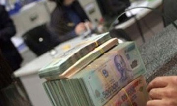 Nợ xấu giảm, mừng và lo