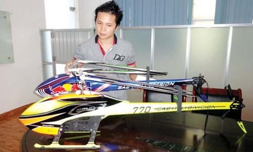 Việt kiều sản xuất máy bay đồ chơi