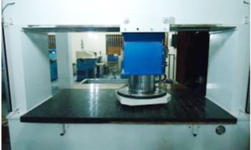 Hệ thống dập cắt vật liệu phục vụ ngành giày dép