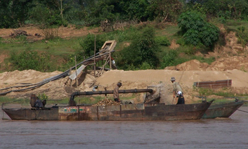Kon Tum: Tăng cường quản lý hoạt động khai thác cát, sỏi