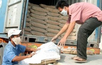 Ngành xi măng trước bài toán cung vượt cầu