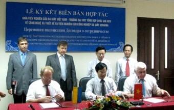 Hợp tác với Ucraina trong lĩnh vực nghiên cứu da giày
