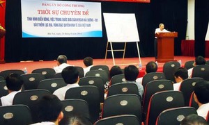 Đảng ủy Bộ Công Thương nói chuyện chuyên đề về tình hình Biển Đông