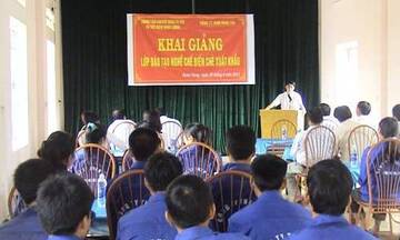 Đào tạo nghề cho học viên kiến thức sản xuất chè