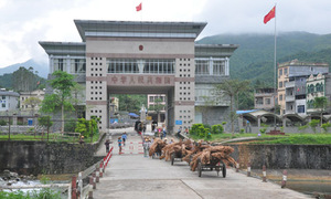 Cửa khẩu Bắc Phong Sinh vẫn thông thương