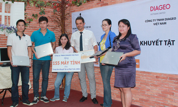 Diageo Việt Nam hỗ trợ 155 máy tính cho người khuyết tật