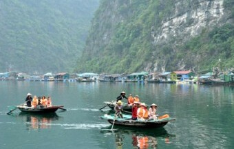 Chấn chỉnh hoạt động du lịch đường thủy