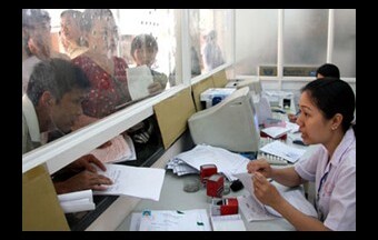 Khám chữa bệnh Bảo hiểm y tế: Hết thời chạy quanh nhiều cửa