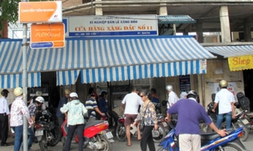 Hà Nội “khai tử” 12 cửa hàng kinh doanh xăng dầu