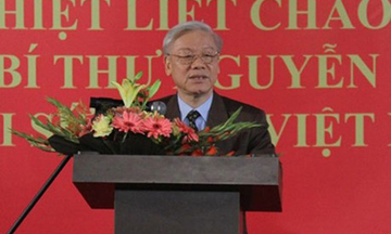 Tổng Bí thư thăm Đại sứ quán Việt Nam tại Ấn Độ