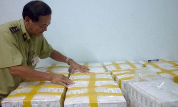 Quảng Ngãi: Bắt giữ 12000 gói thuốc lá nhập lậu