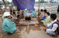 Xuân sớm trên công trường