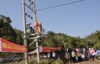 Hơn 100 hộ dân ở Điện Biên có điện trước Tết Canh Tý