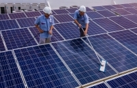 Giá mua điện mặt trời mái nhà 1.943 đồng/kWh