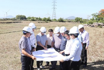 Đôn đốc, tháo gỡ về mặt bằng các dự án truyền tải tại Ninh Thuận