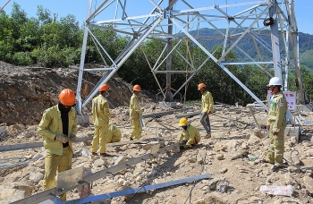 EVNNPT: Phát động đợt thi đua về đích Đường dây 500kV Dốc Sỏi - Pleiku 2